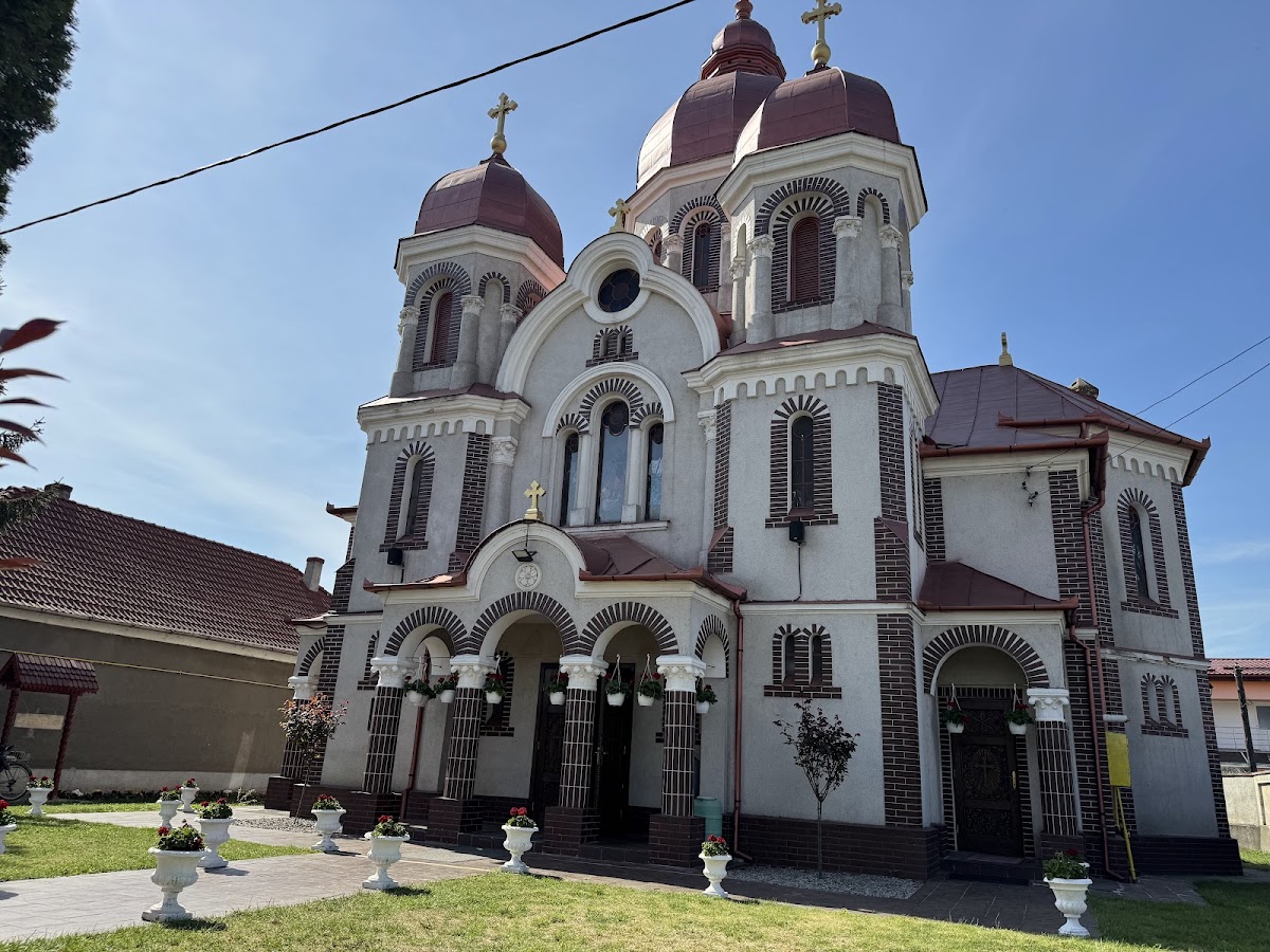 Biserica Sf. Gheorghe - foto 5