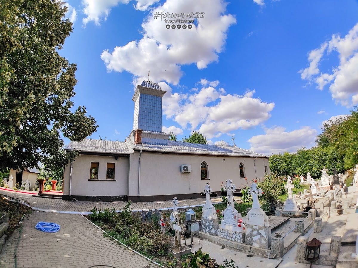 Biserica Sf. Mihail si Gavril - Hotarele - foto 3