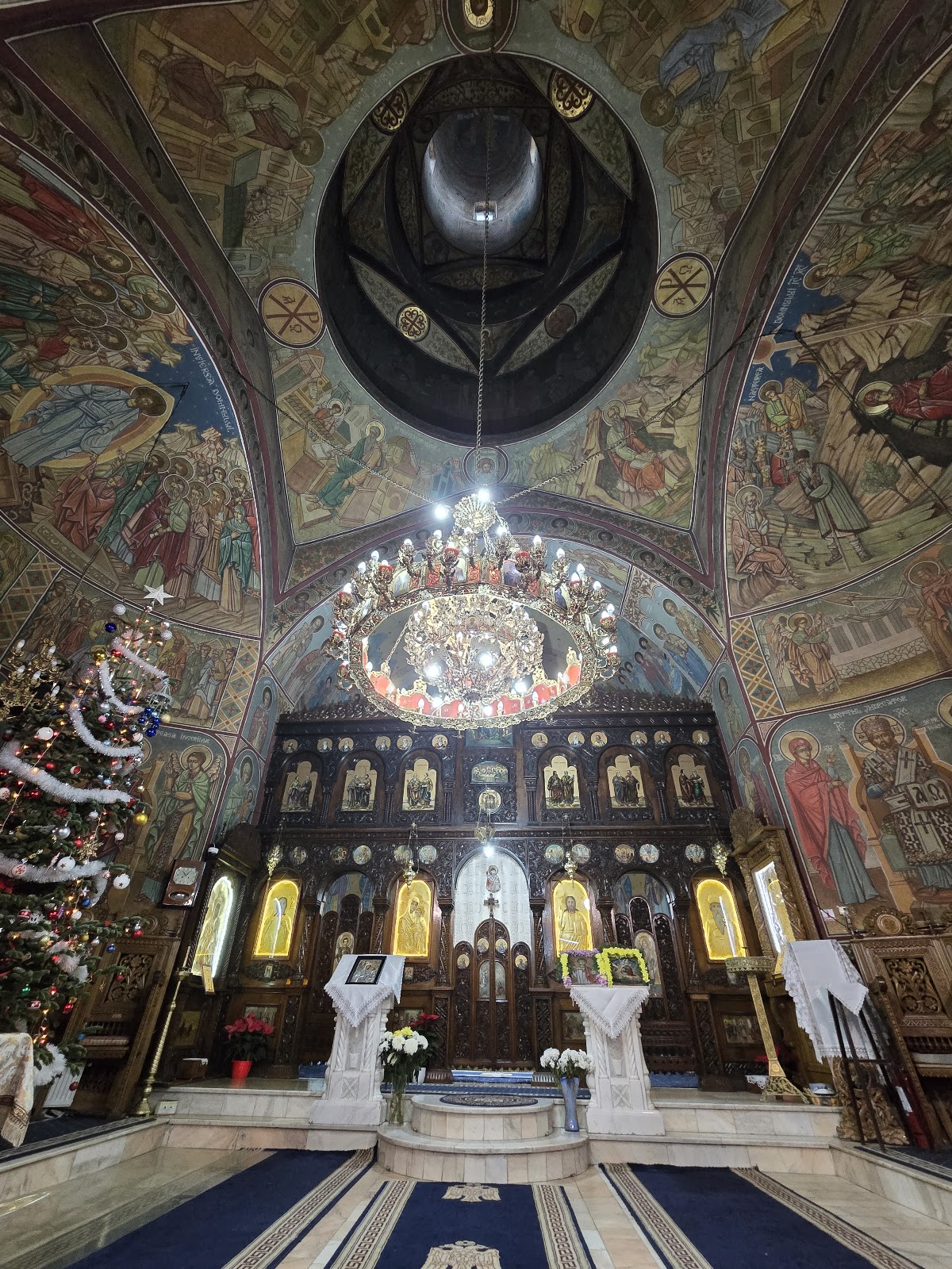 Biserica Sf Spiridon Bârlad - foto 2
