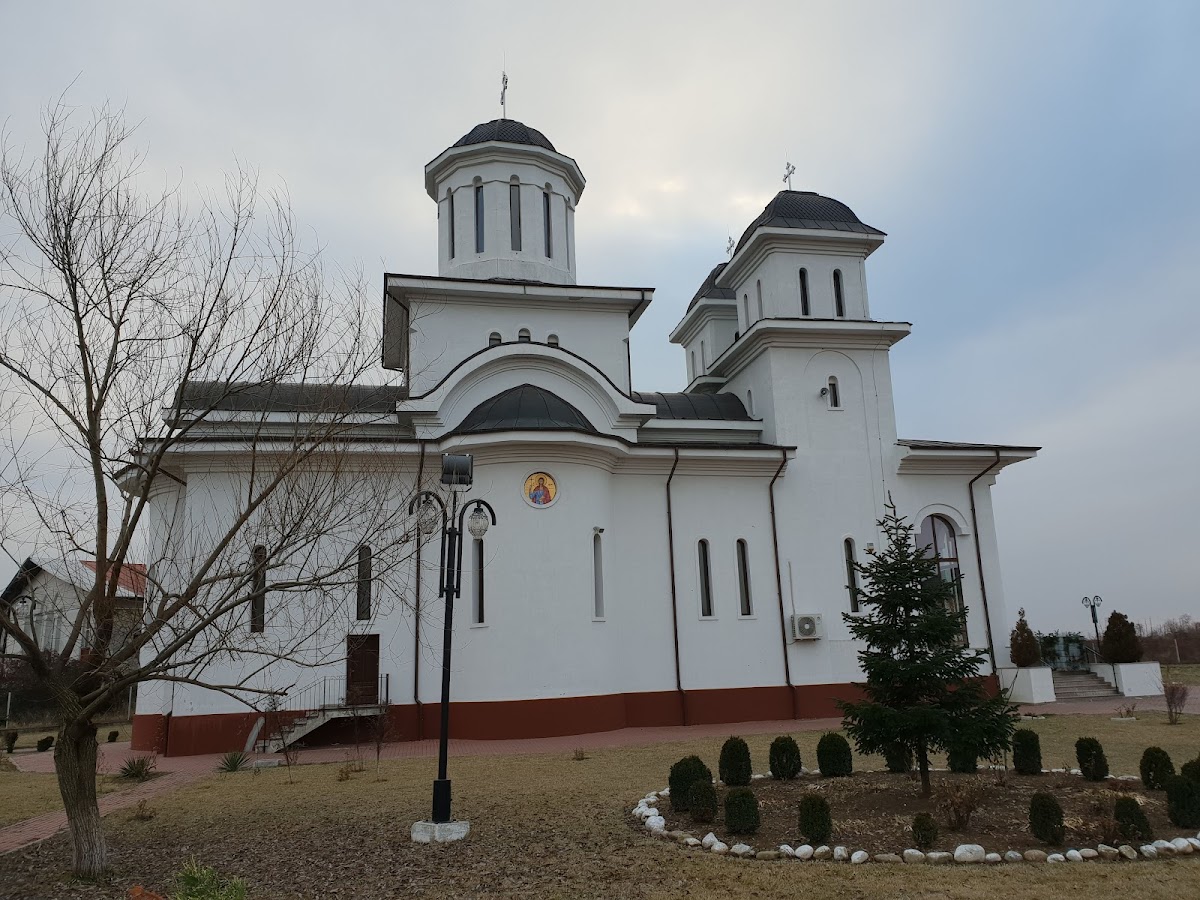 Biserica Sfanta Treime, Bucov
