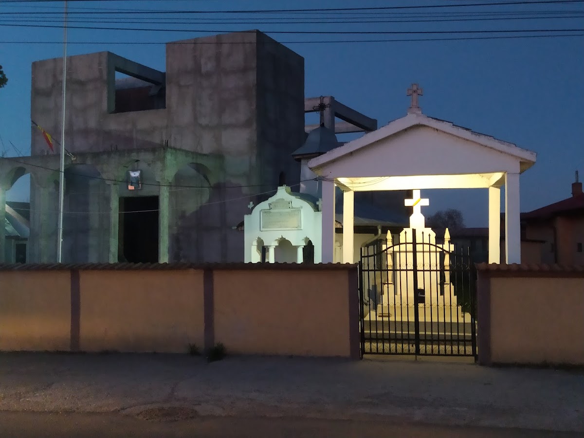 Église de la "Sainte Trinité" Clinceni - foto 2