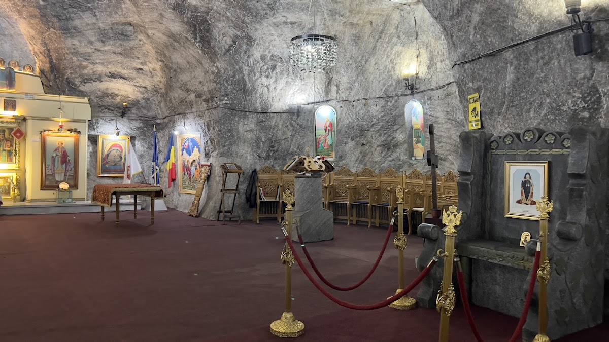 Szent Barbara Templom - A Bányászok Patrónája - foto 5