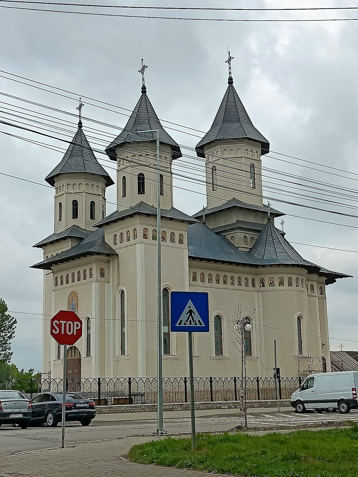 Heilige Vineri Kirche - foto 3