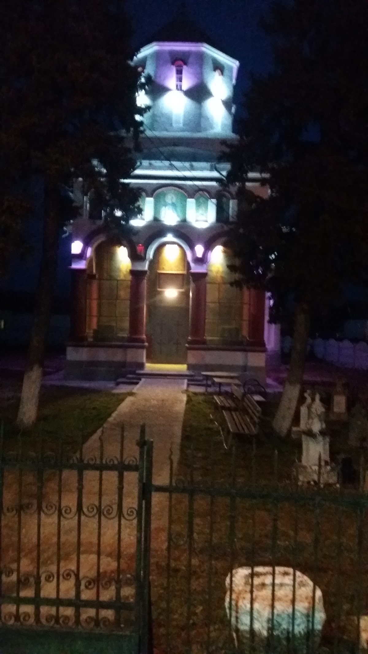 Biserica Sfântul Grigorie Decapolitul - foto 2