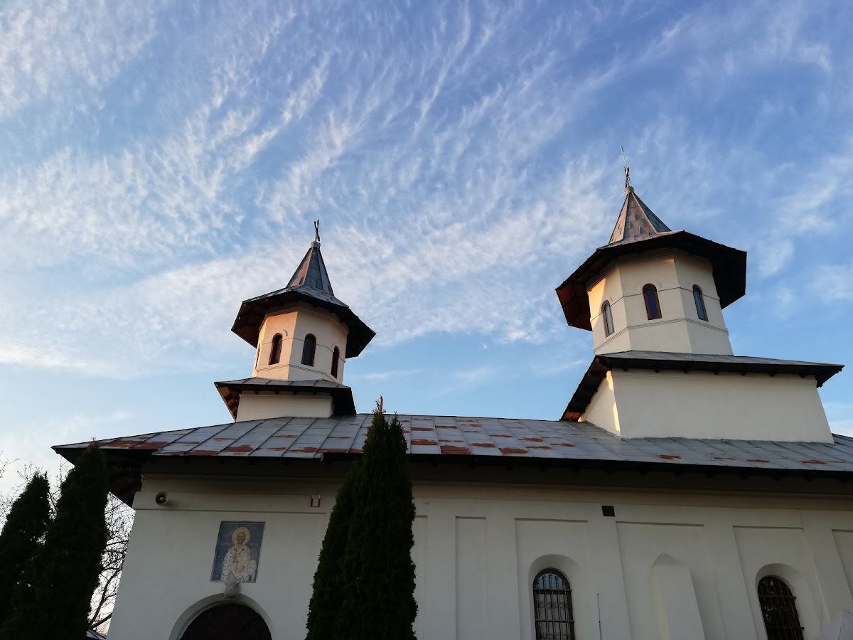 Biserica "Sfântul Ierarh Nicolae" Corod