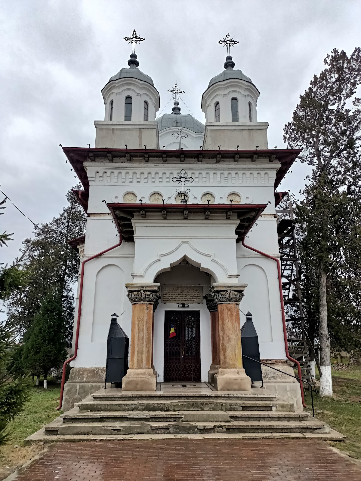 Kirche St. Johannes der Täufer - foto 2