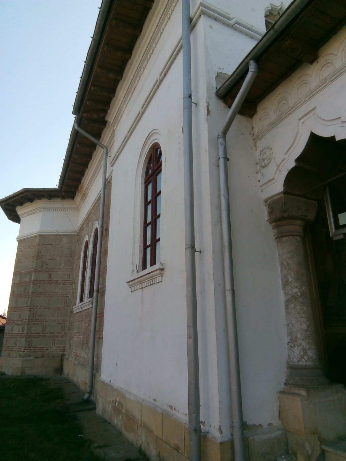 Biserica Sfântul Mina - foto 5