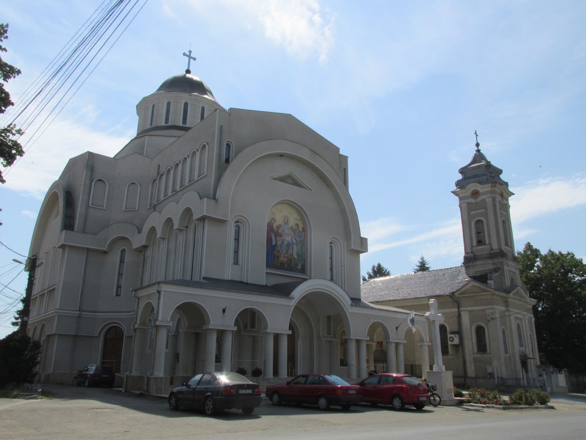 Biserica Sfântul Mucenic Dimitrie - foto 5