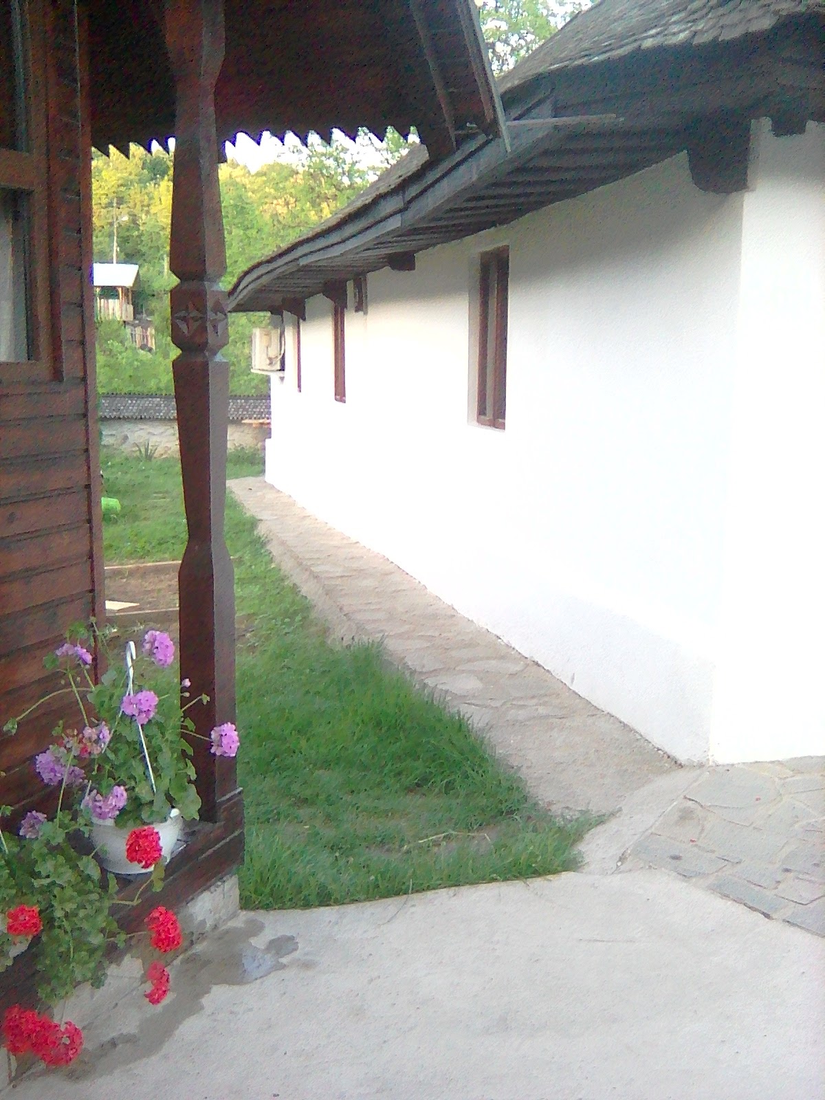 Biserica Sfântul Spiridon - foto 4
