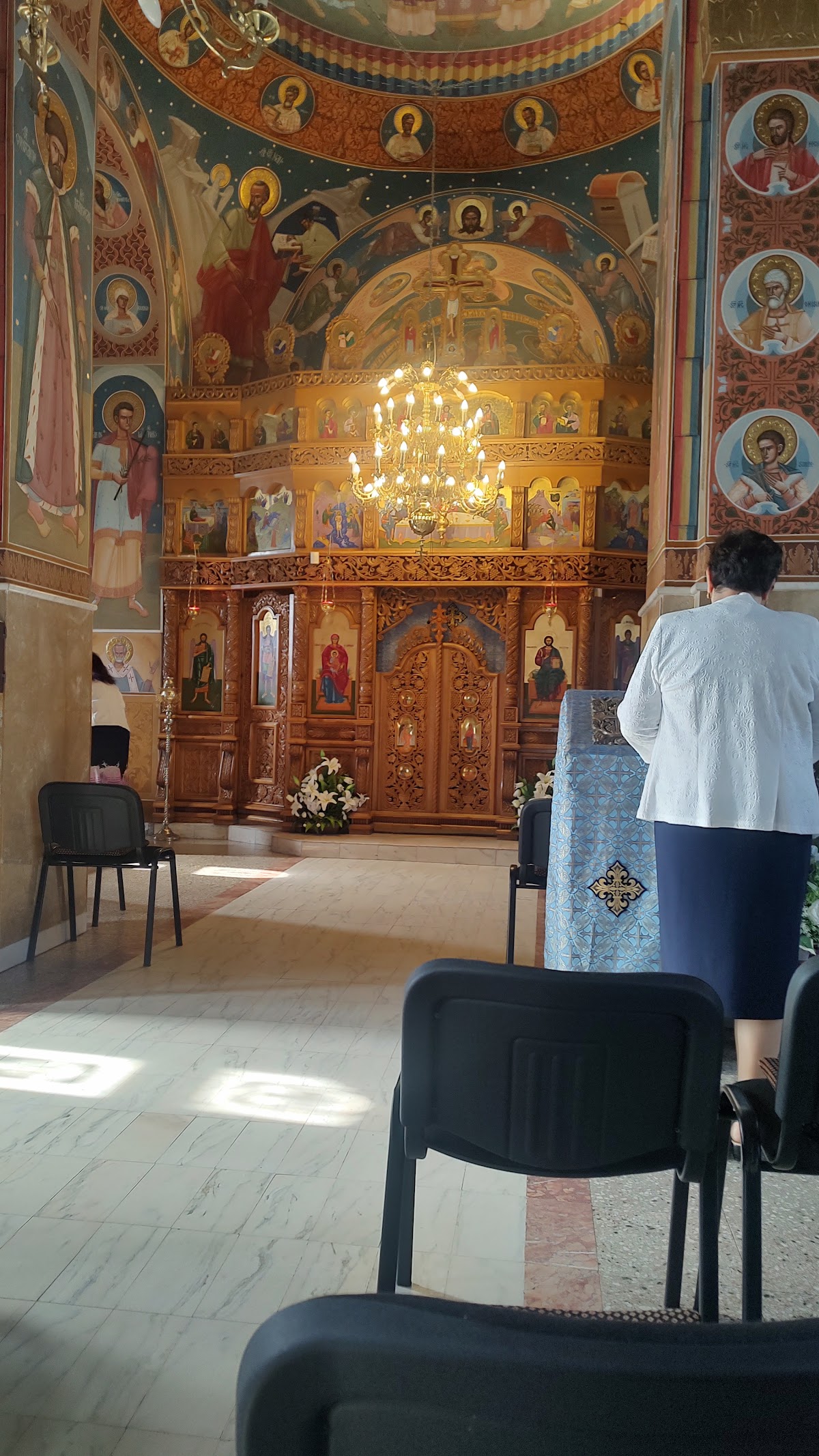 Biserica Sfântul Vasile cel Mare - foto 4