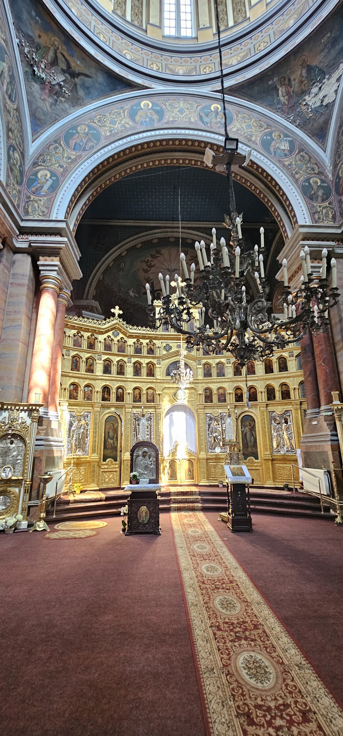 Biserica " Sfinții Apostoli Petru şi Pavel" Brăila - foto 3
