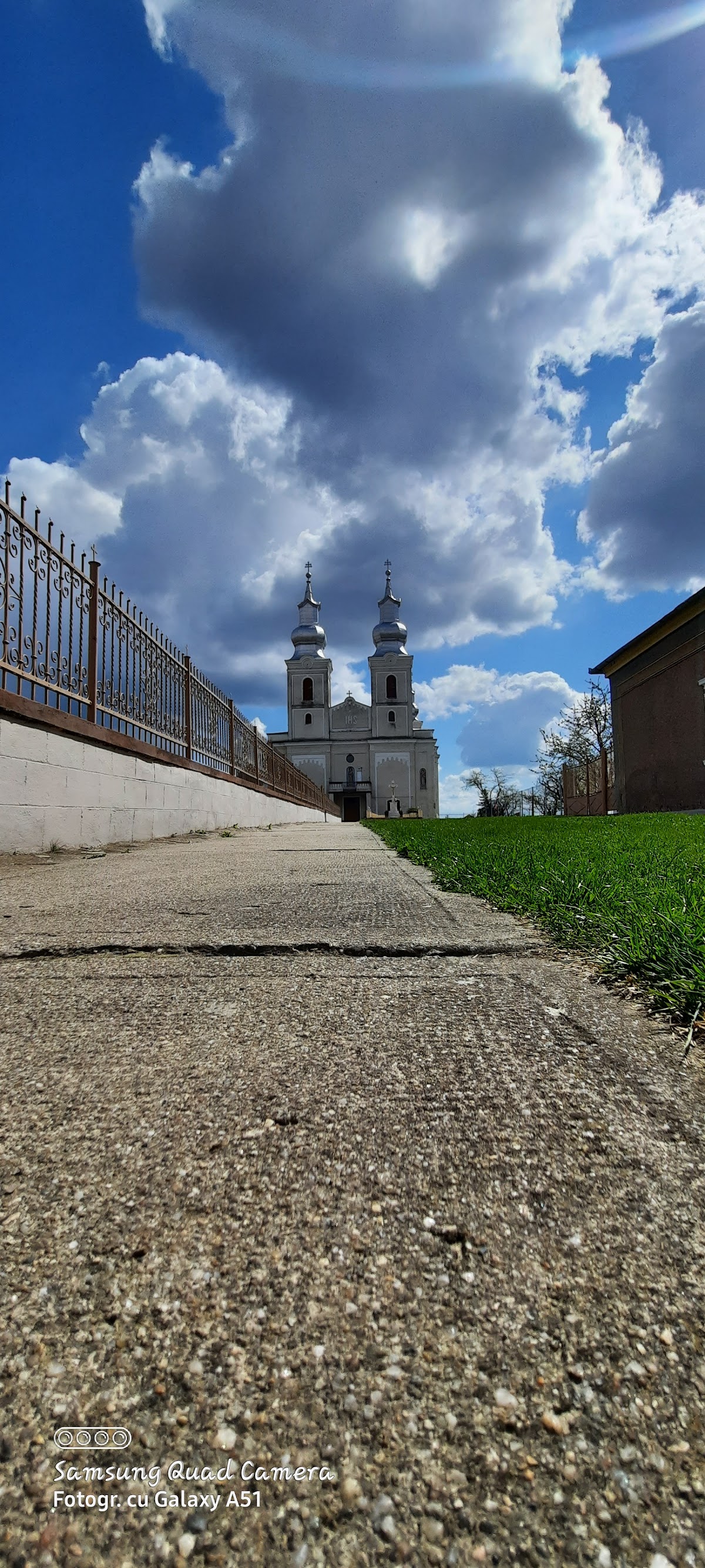 Szent Mihály és Gábor Arkangyalok Temploma - foto 5