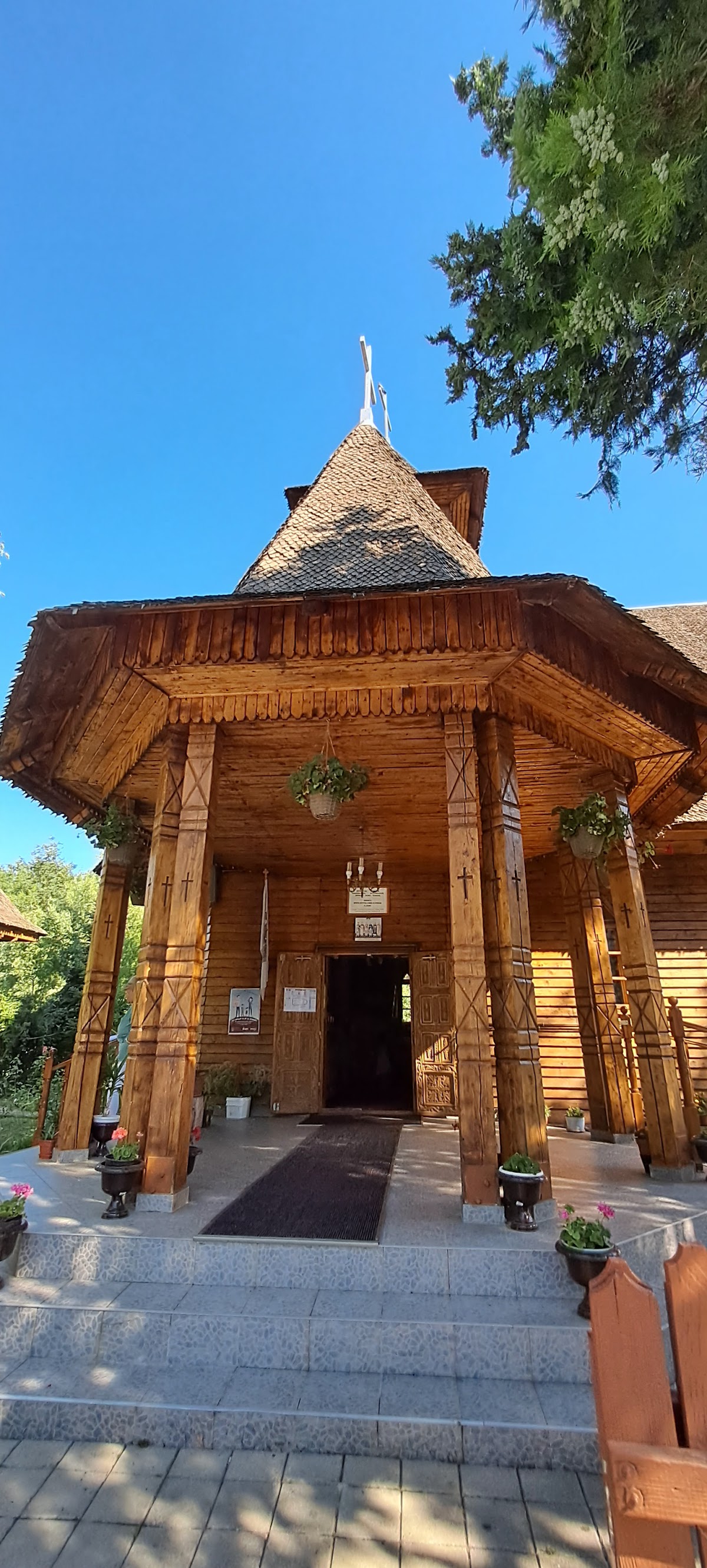 Biserica Sfinții Doctori Cosma și Damian