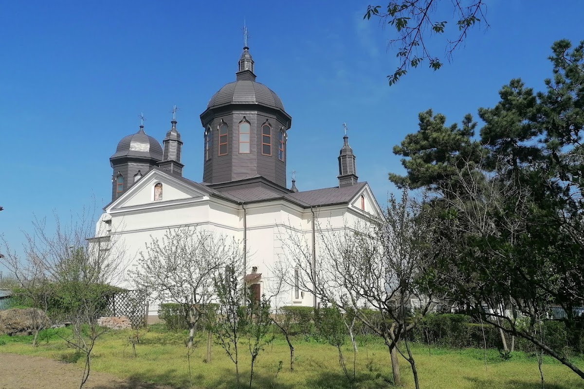 Biserica „Sfinţii Împăraţi Constantin şi Elena“ Galați - foto 2