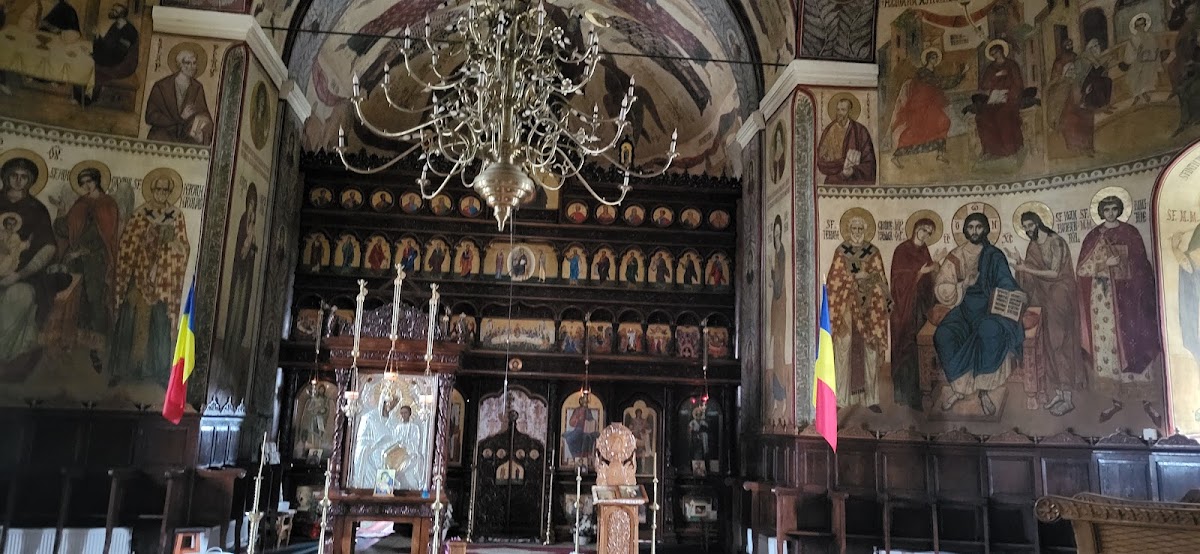 Biserica "Sfintii Parinti Ioachim si Ana" - foto 4