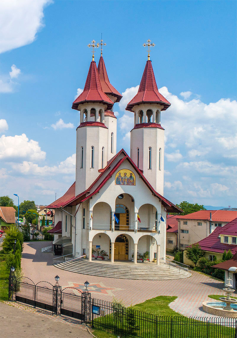 A Három Jerarchák és Szent Apostol Bartolomeus Temploma - foto 2