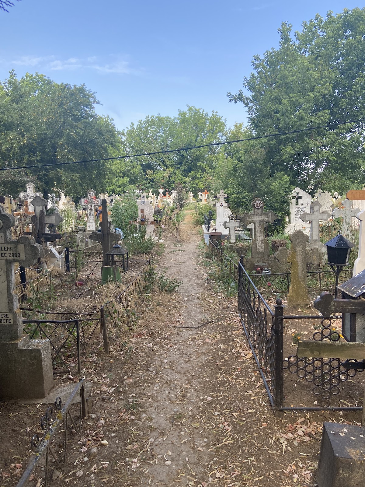 Iglesia y Cementerio Fundulea - foto 2