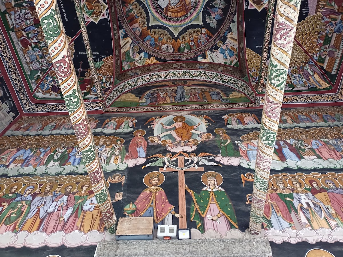 Église "Tous les Saints" - foto 4