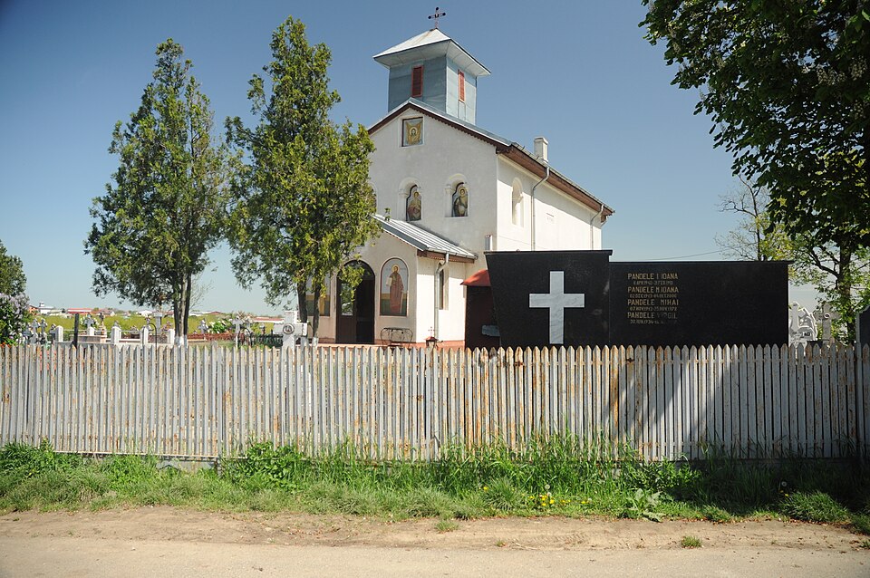 Iglesia antigua de Surlari