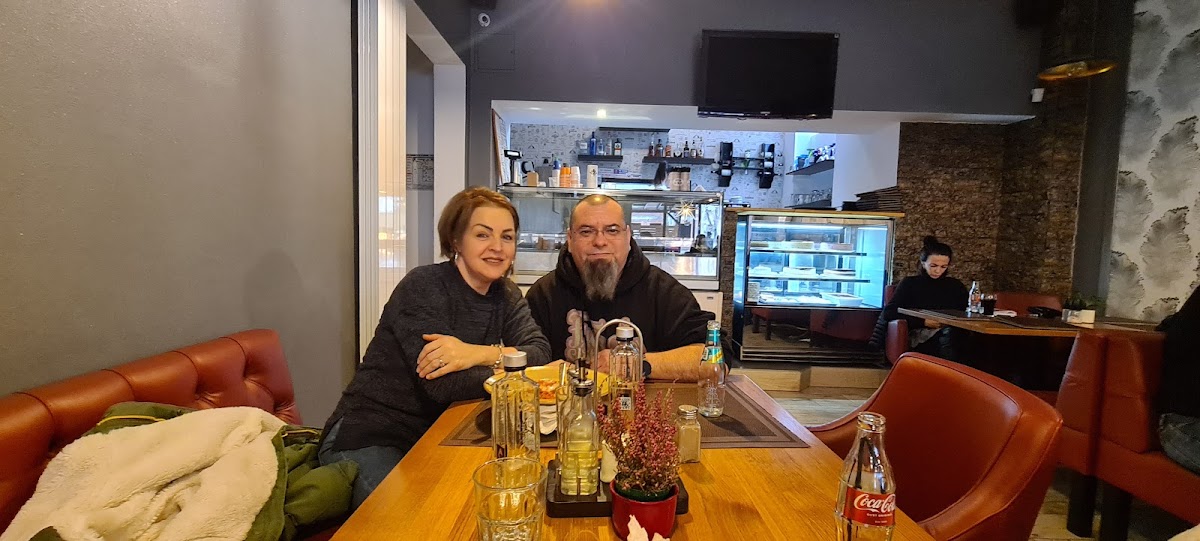 Bistro Cafe Robert - foto 1