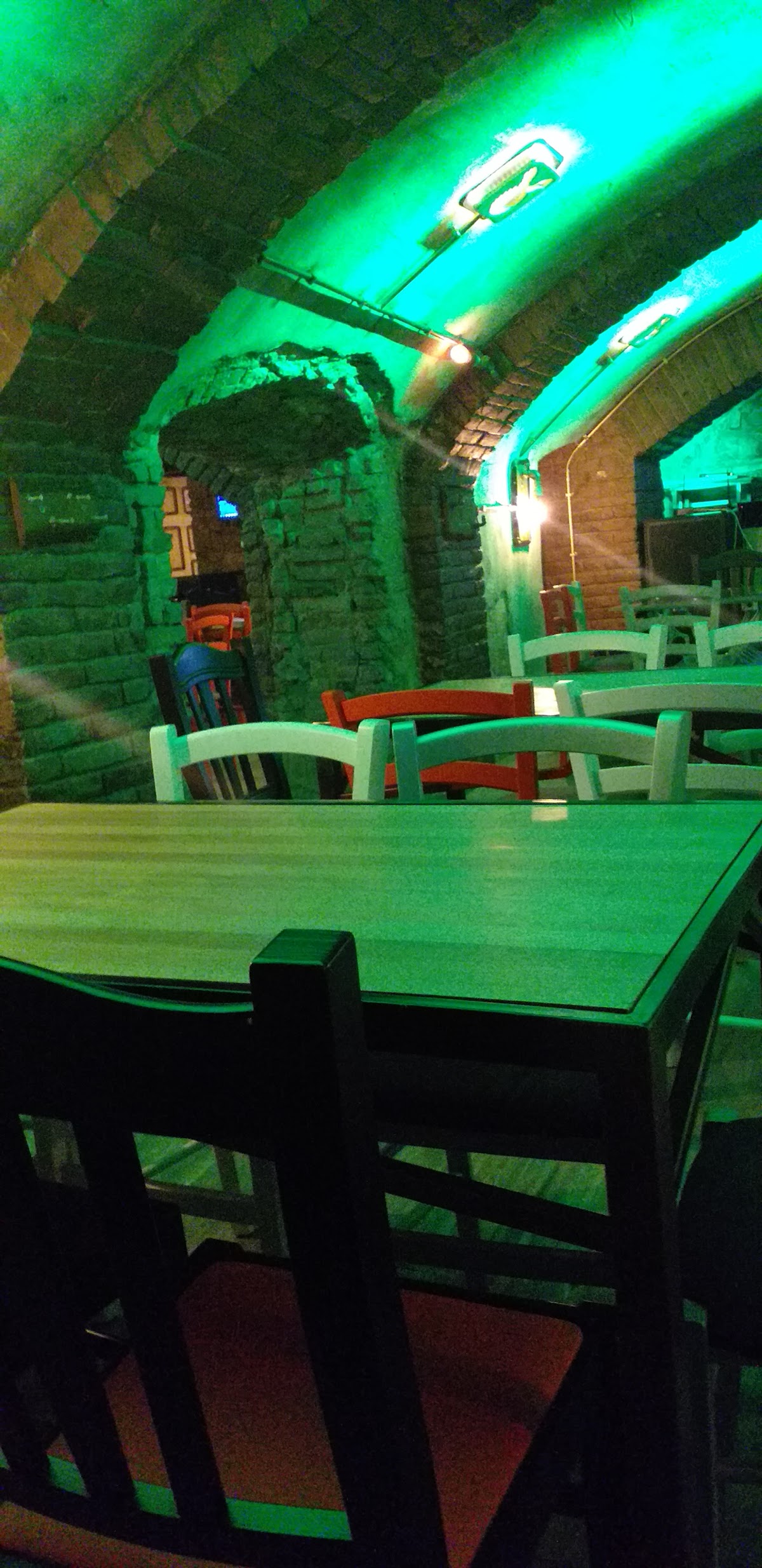 Boris Pub - foto 4