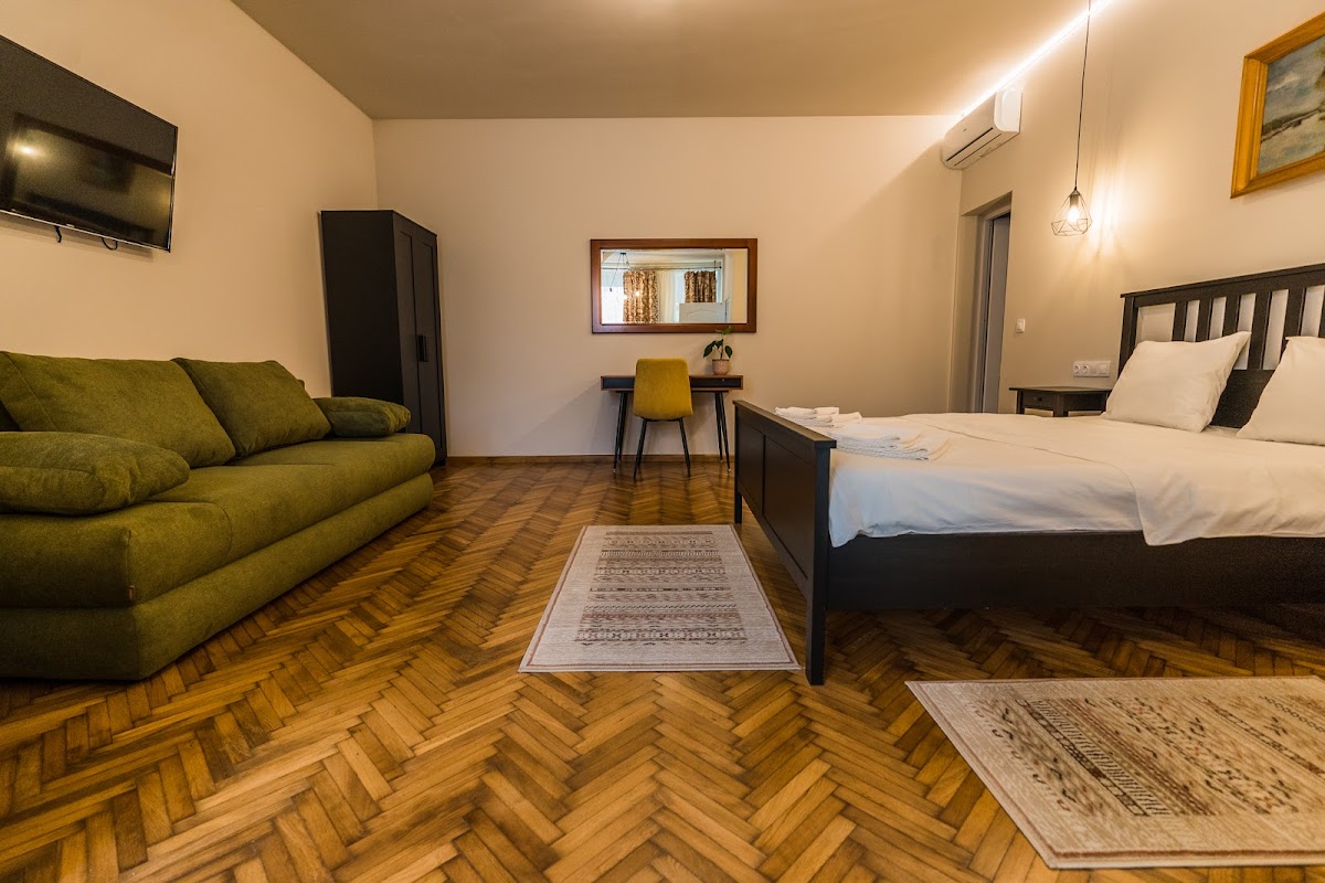 Boutique Rooms with Parking