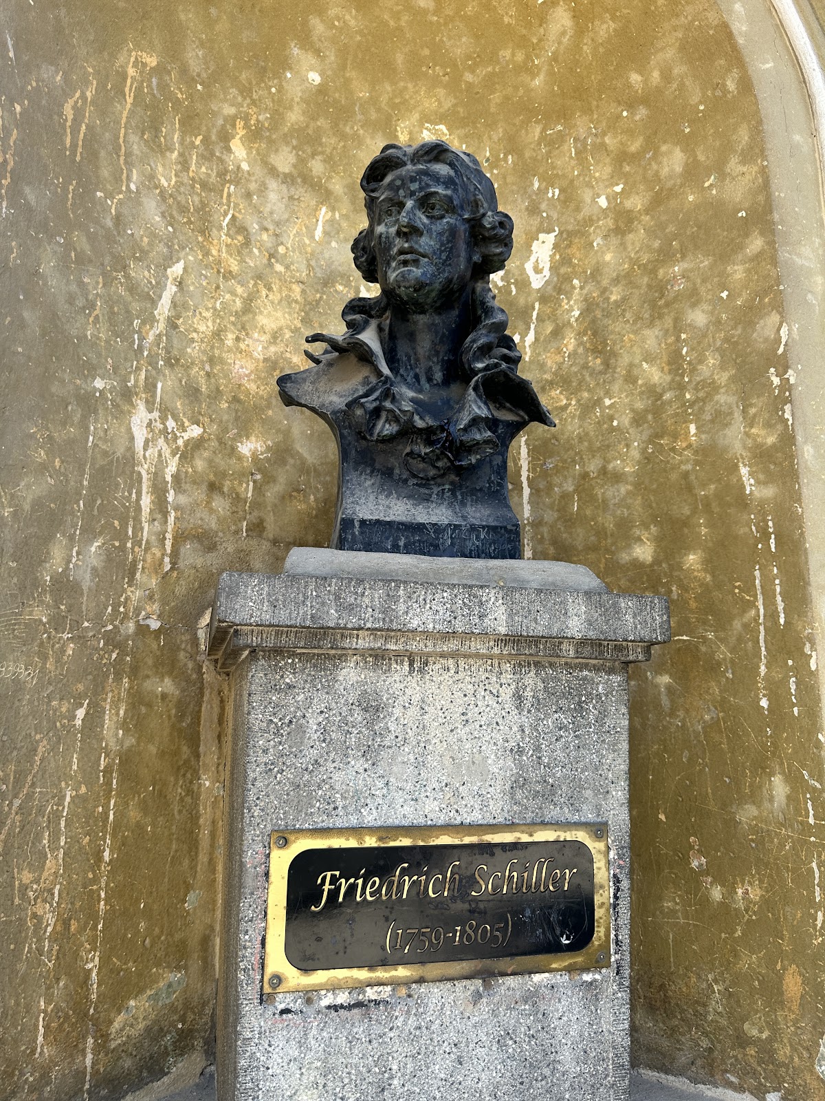 Bustul lui Friedrich Schiller