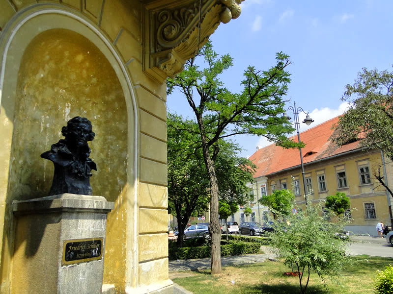 Bustul lui Friedrich Schiller - foto 4