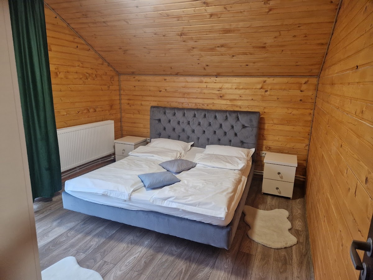 Cabana La Izvor Căbești