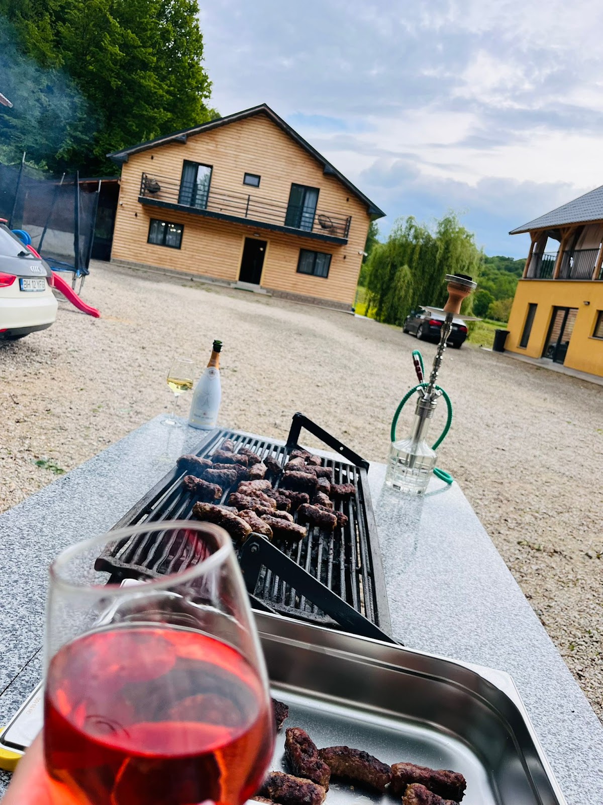 Cabana La Izvor Căbești