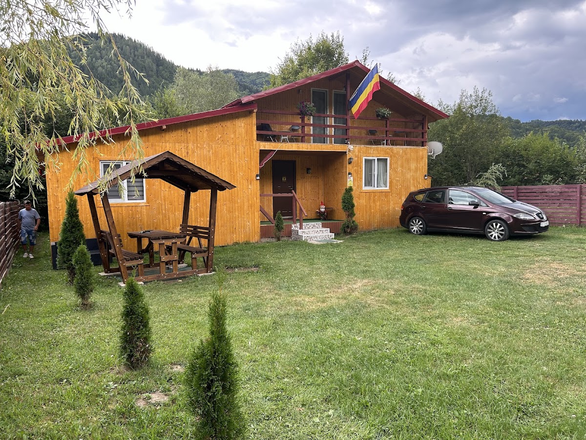 Cabana Lucia, Cazaci