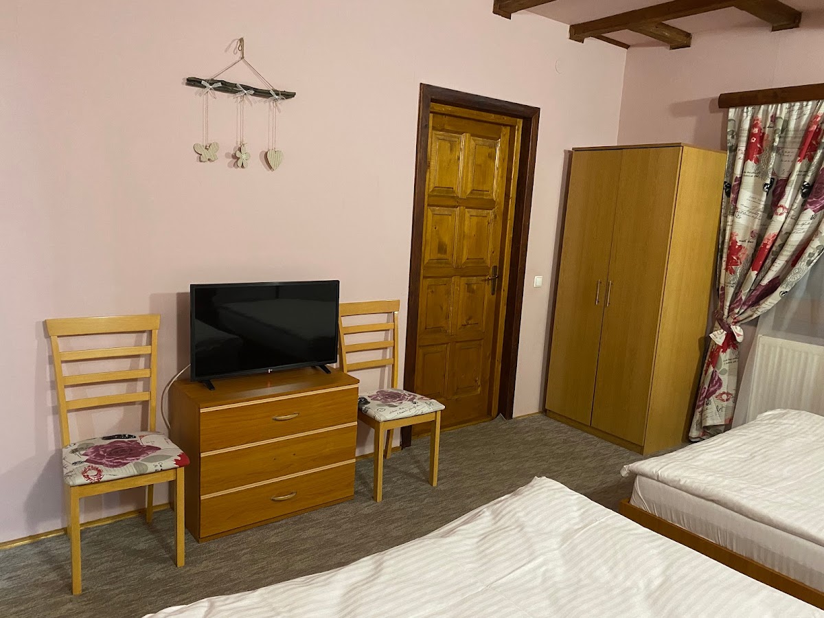 Cabana Poarta Mărginimii - foto 5