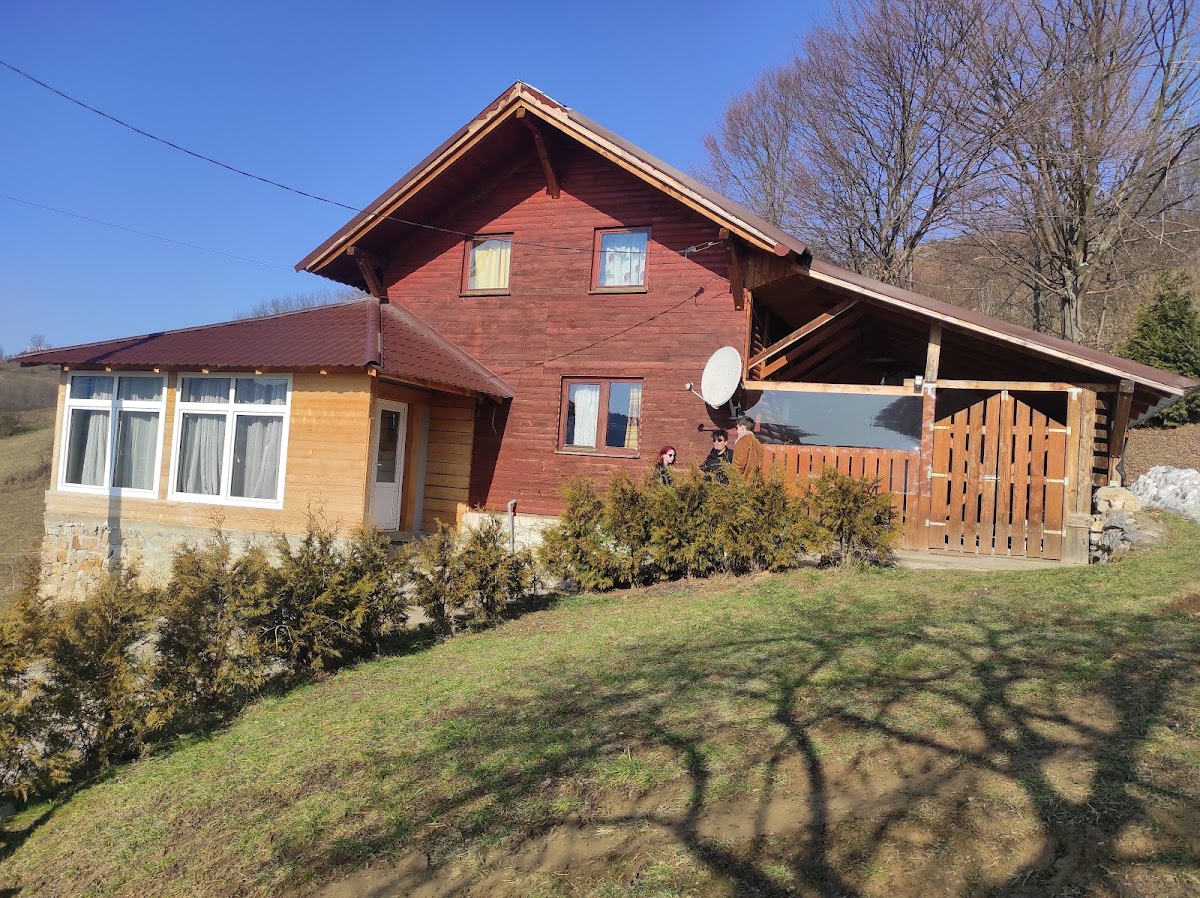 Cabana Roșia, Roşia
