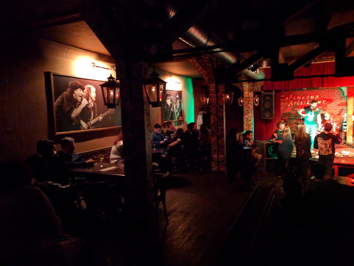Cafeneaua Artistilor - foto 5