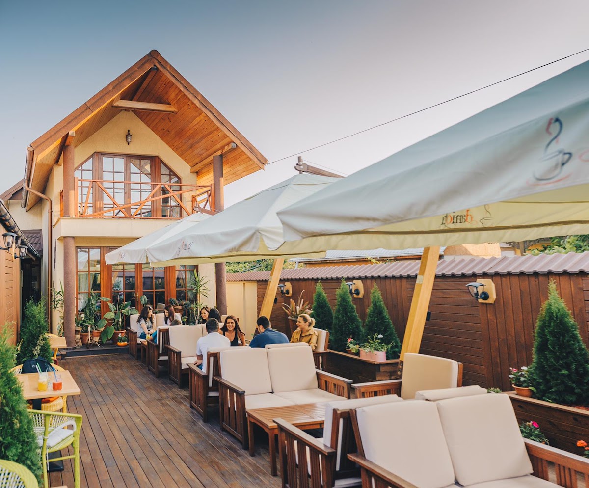 Cafeneaua Danioti - foto 1