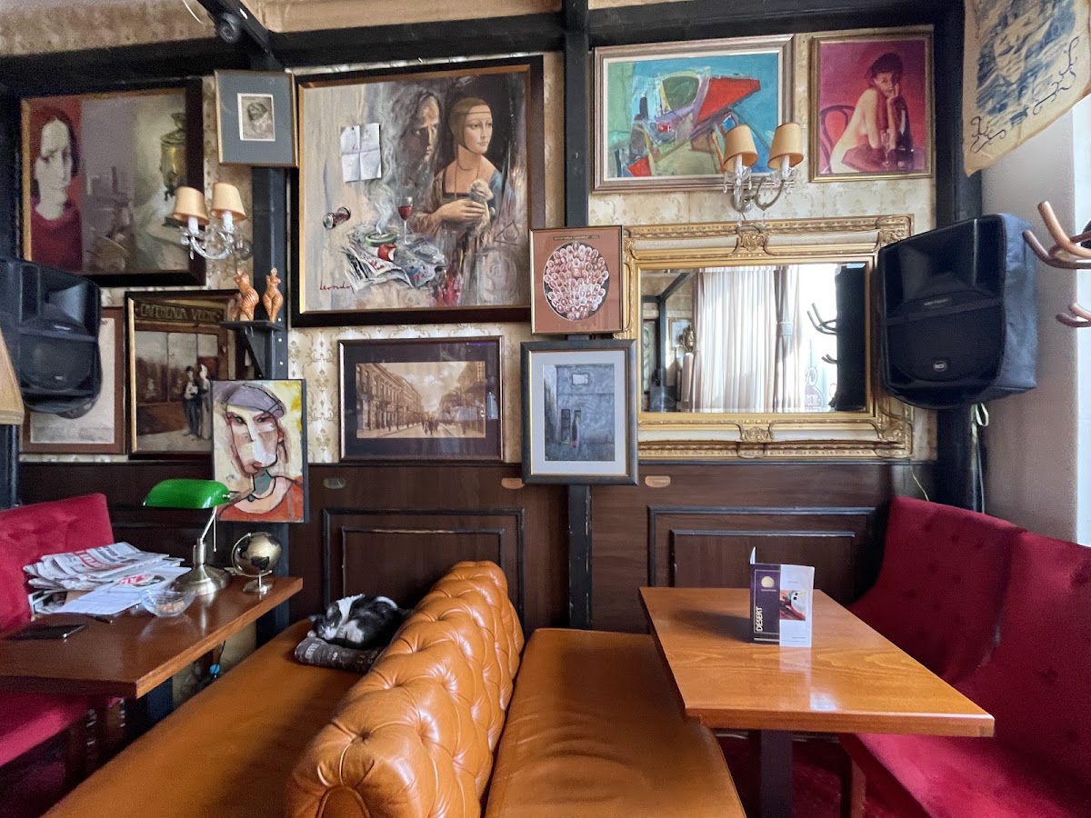 Cafeneaua Veche - foto 4