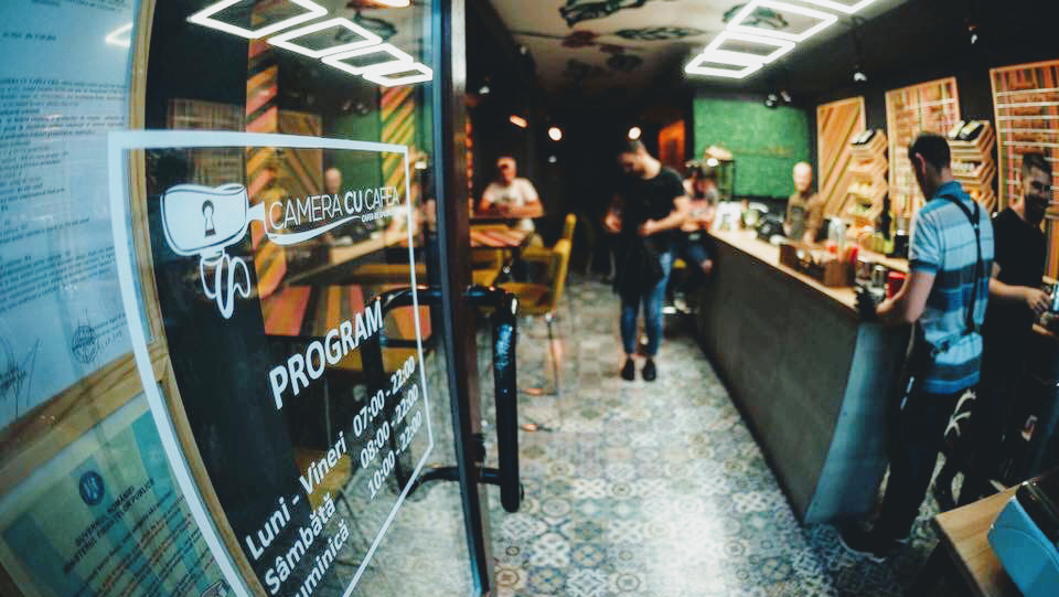 Camera cu cafea - foto 1