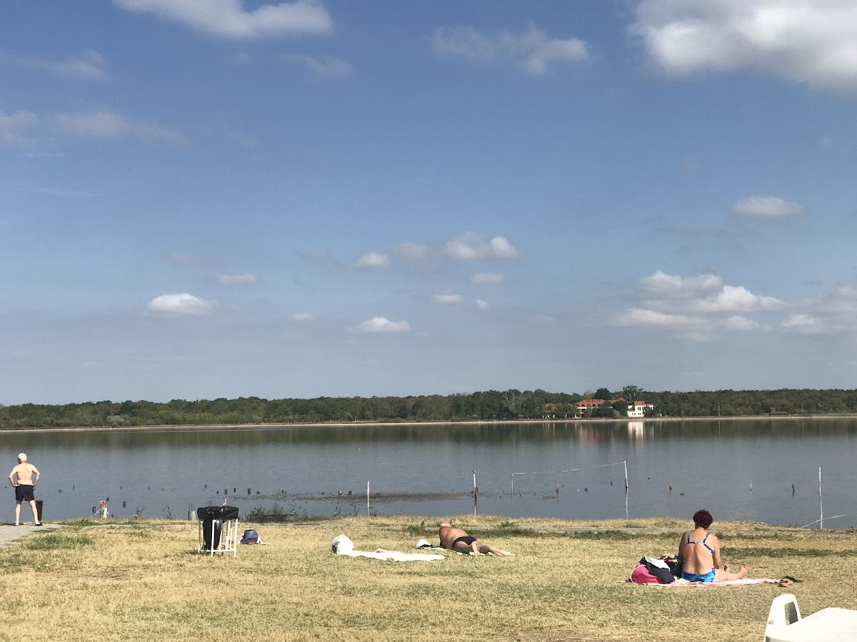 Camping Lacu Sarat