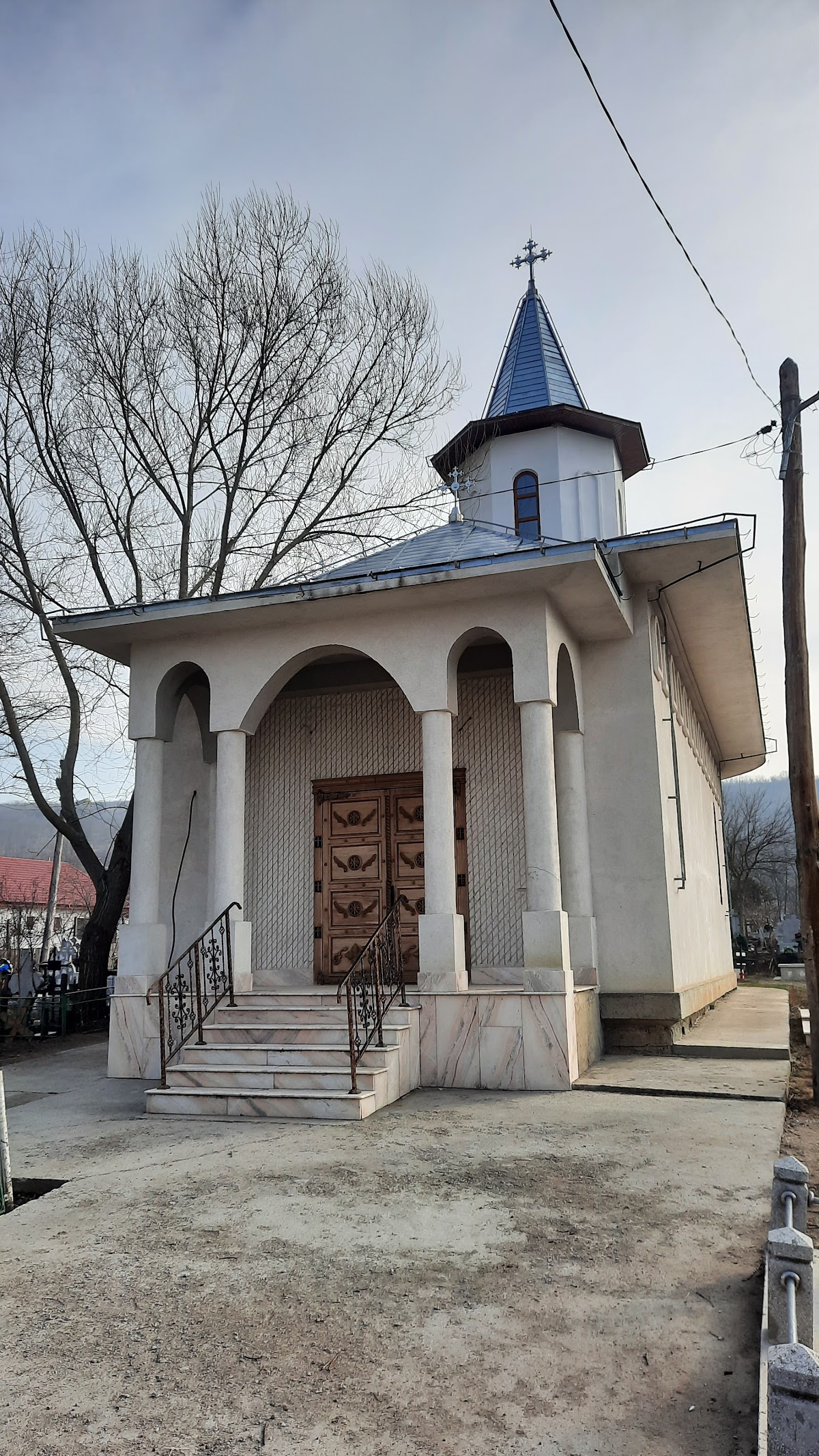 Istenanya Elalvásának Kápolnája Târgu Bujor - foto 5