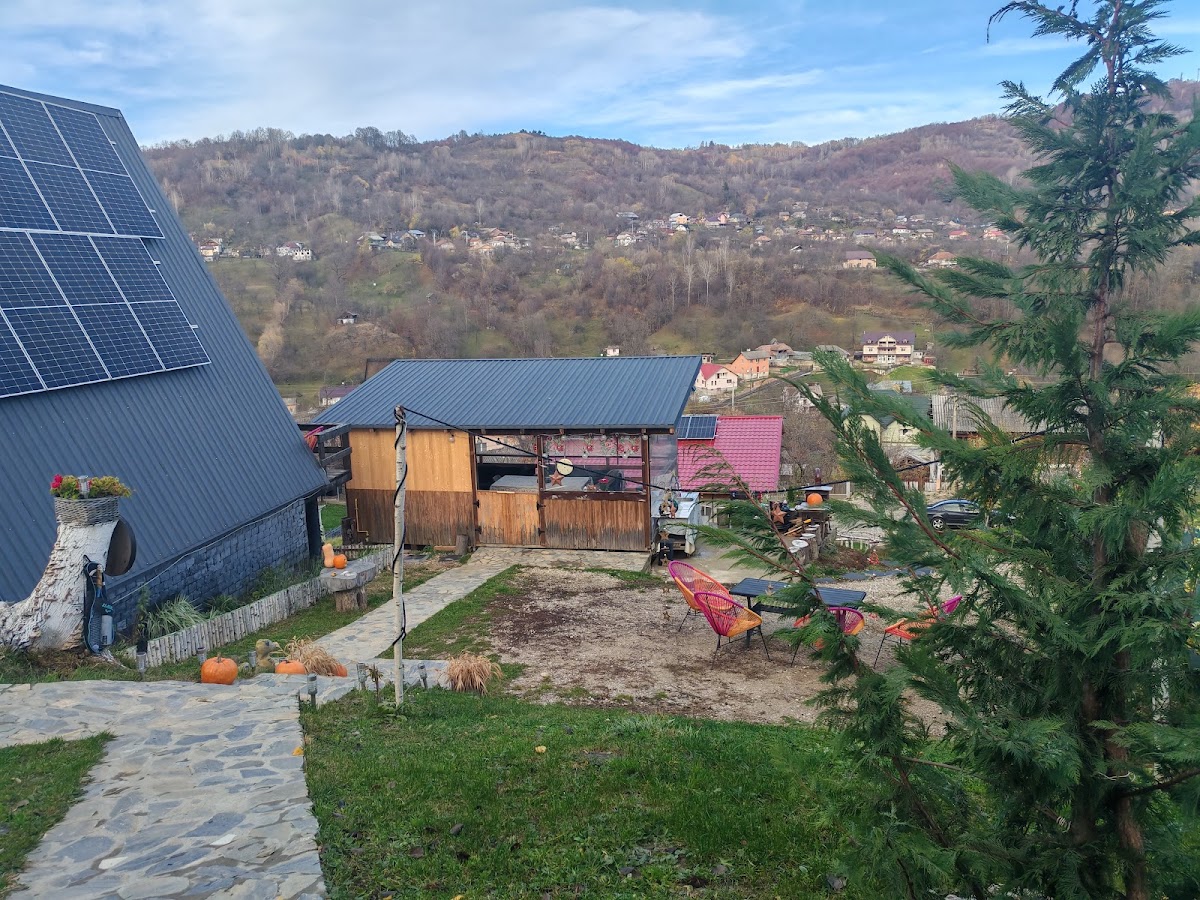 CarpatinA Rustic House, Runcu