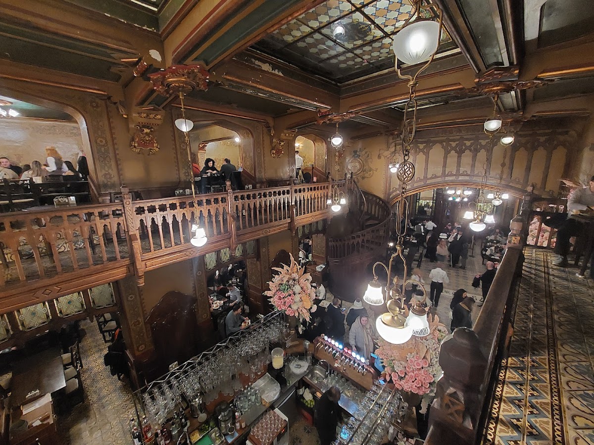 Caru' cu Bere - foto 2