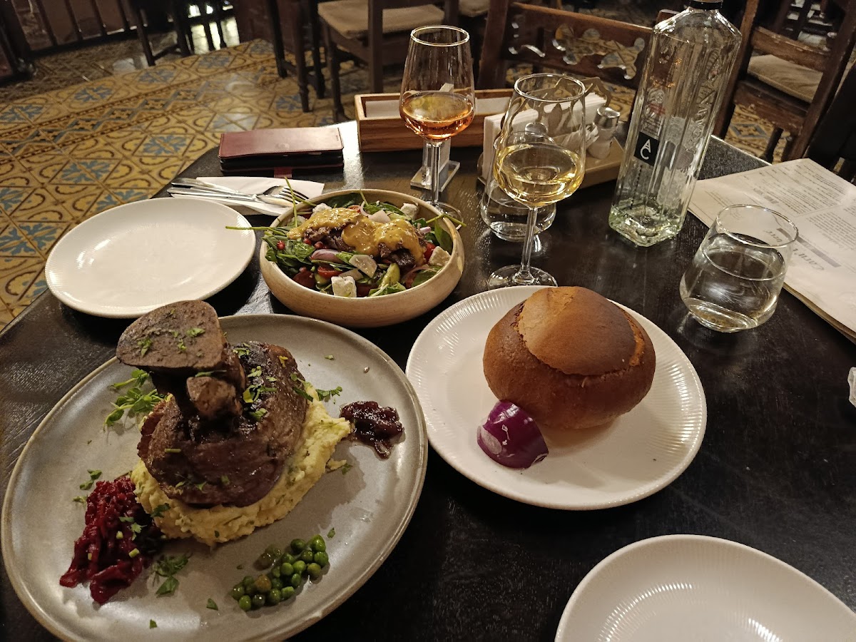 Caru' cu Bere - foto 5