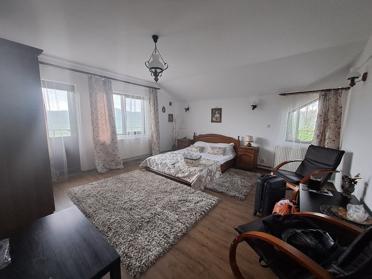 Casa 4 anotimpuri
