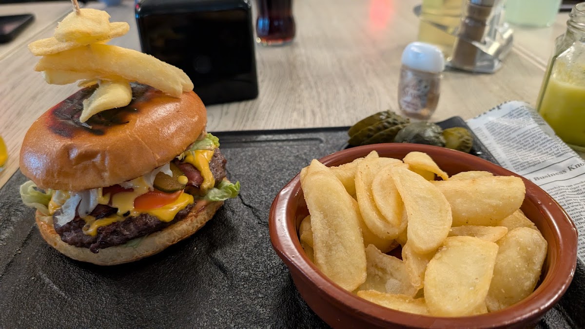 Casa Albă Adjud - foto 3