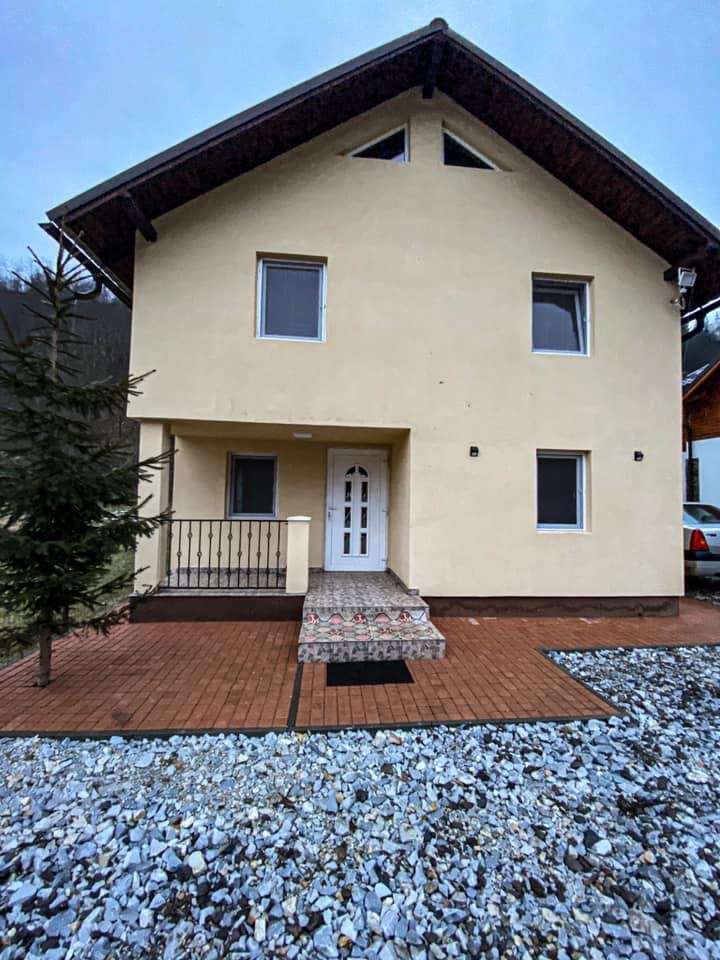 Casa Bradu, Fundoaia