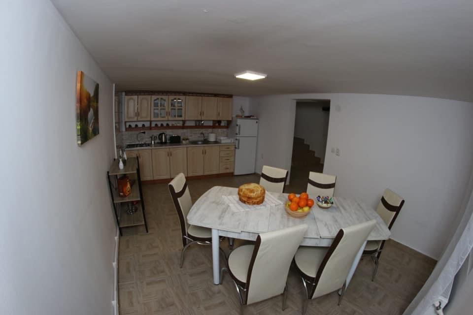 Casa Bradu