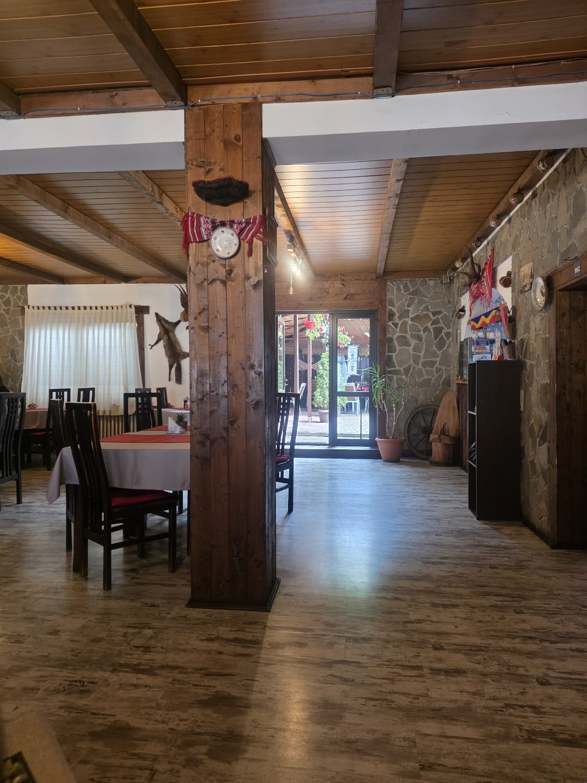 Casa Bucătarului Cornu - foto 4