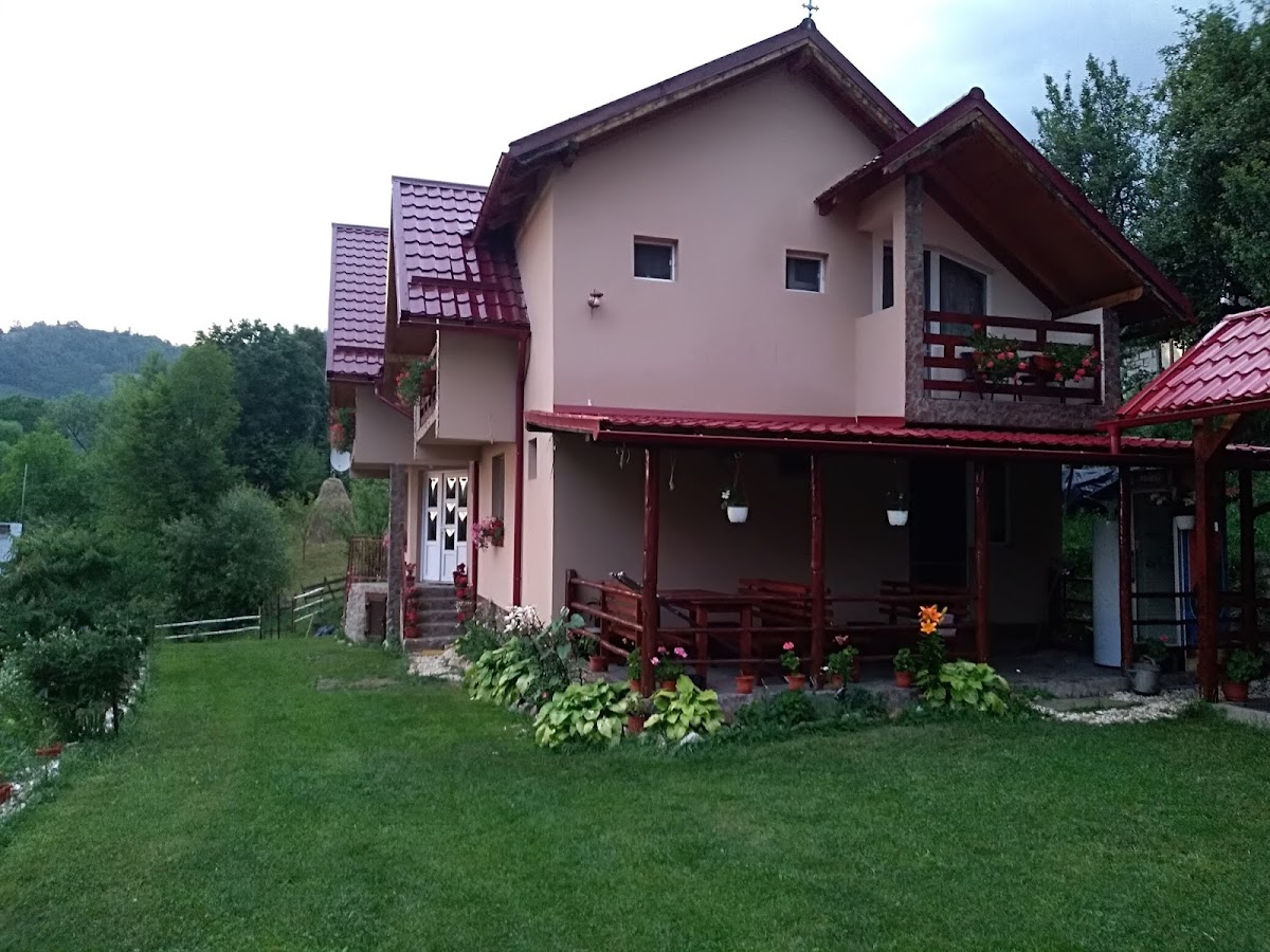 Casa cu Muscate