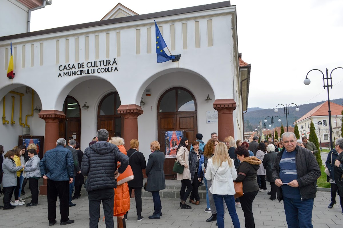Casa de Cultură Codlea - foto 3
