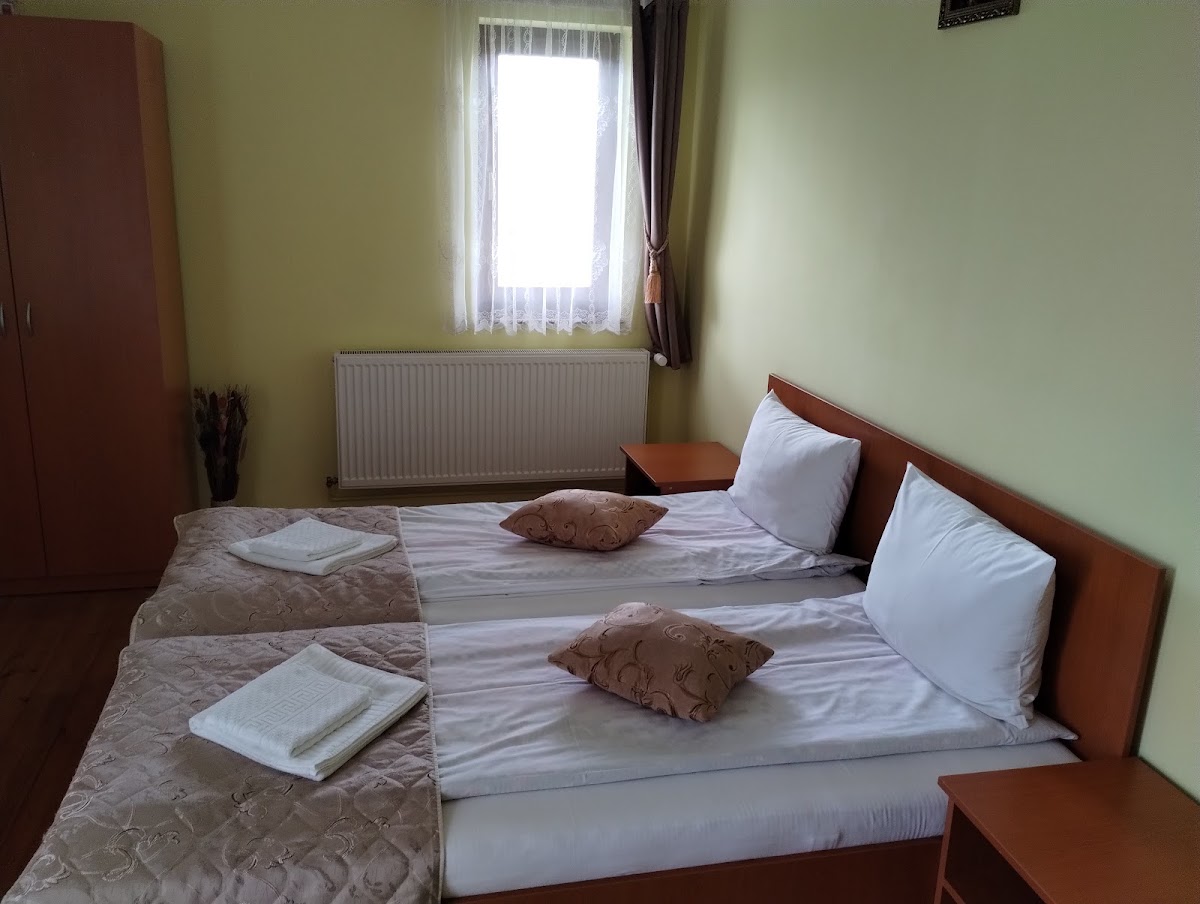 Casa Gligor - foto 2